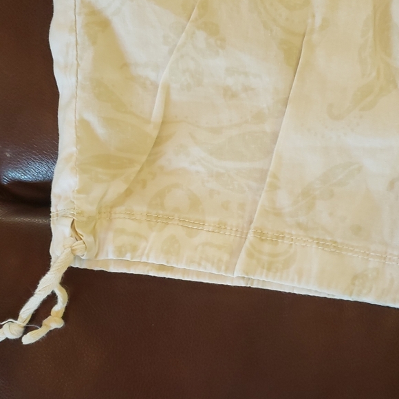 Patterned bermuda shorts - Picture 3 of 3